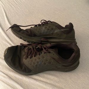 NWOT Mens Nike sneakers